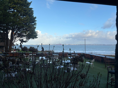 舍内尔酒店主图