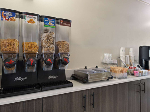 麦克默里堡速8酒店主图