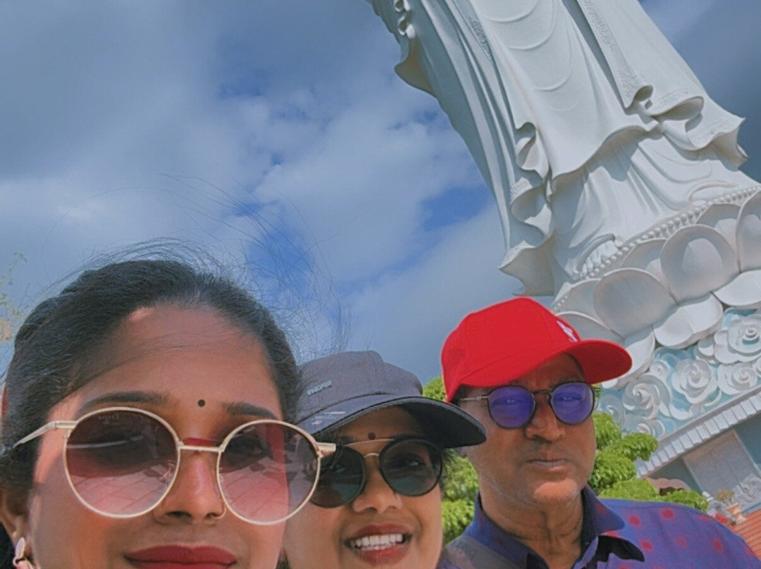 Theeraa Ulaa Holidays-雪州必去景点