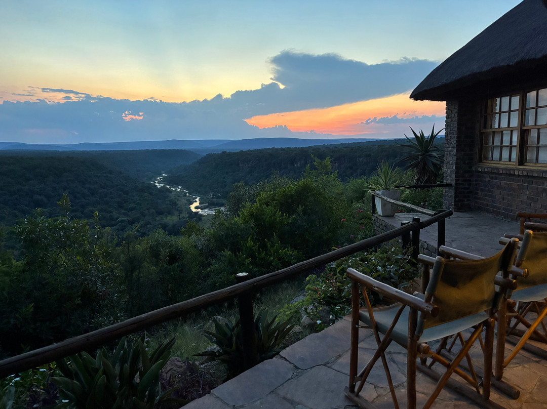 Jembisa Bush Home主图