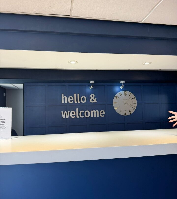 希斯路赫斯顿M4西行旅客之家酒店主图