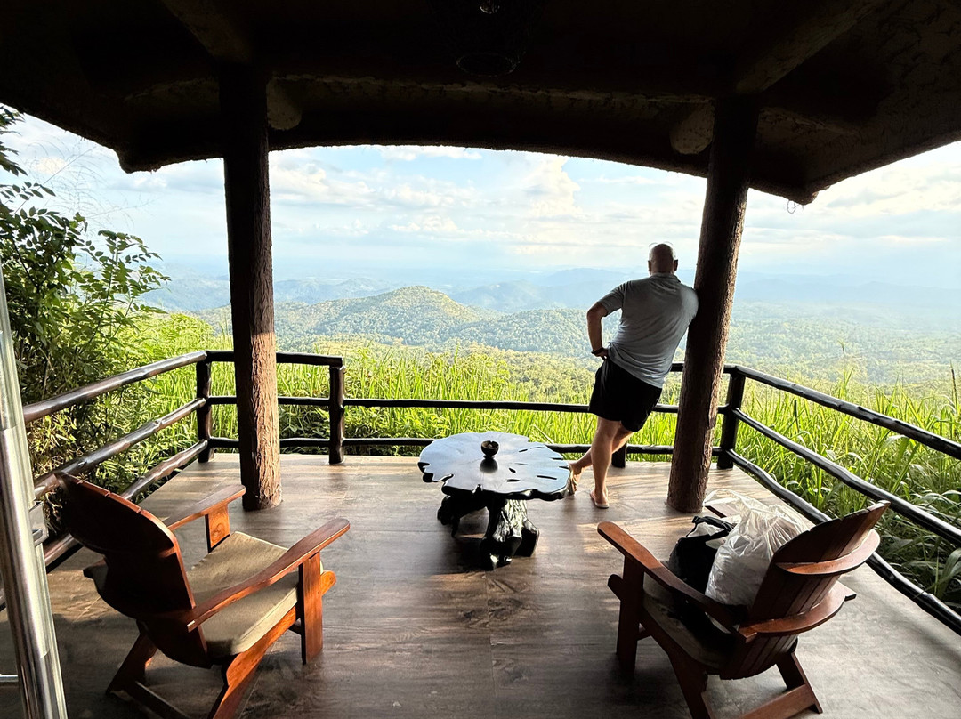 梦崖山中度假村主图