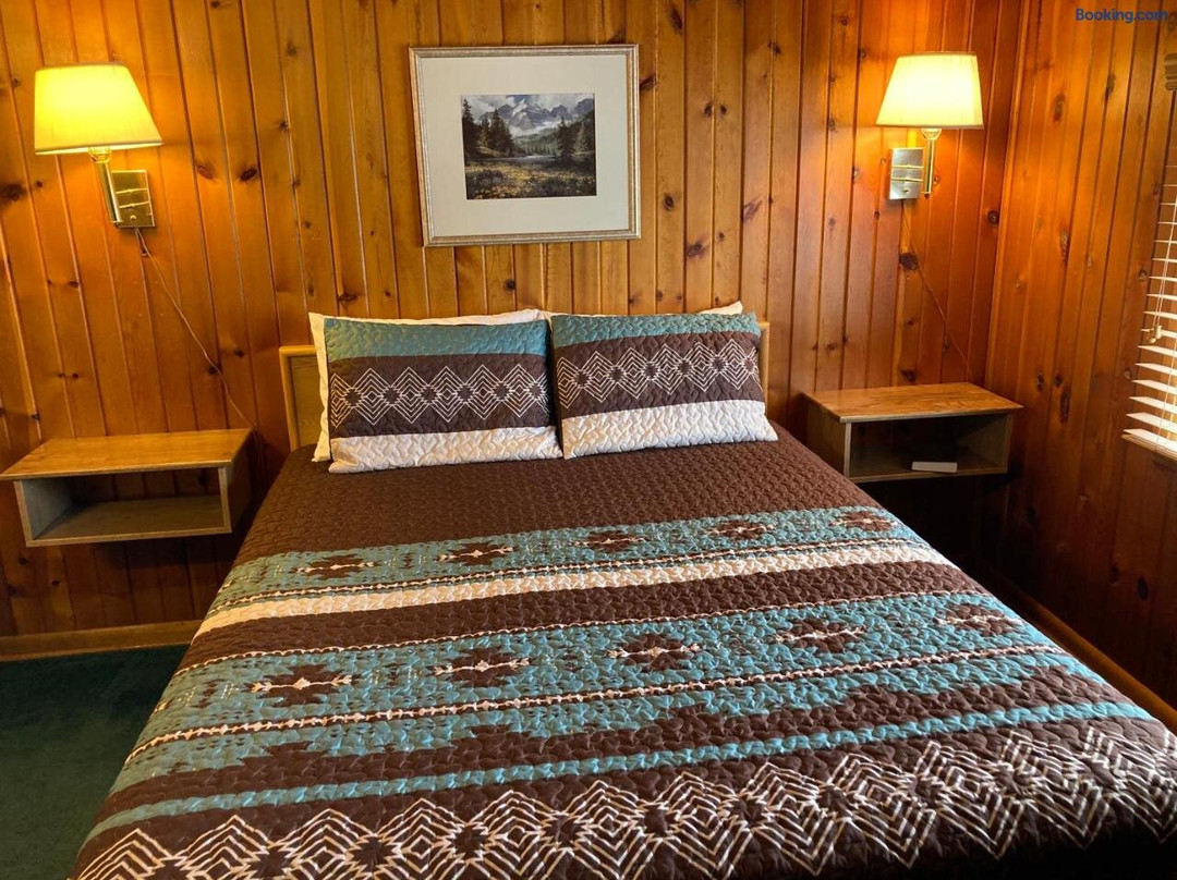 Meadow Park Motel & RV Park