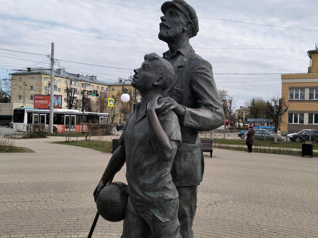 Monument to the Spokesman Yuriy Levitan-弗拉基米尔必去景点