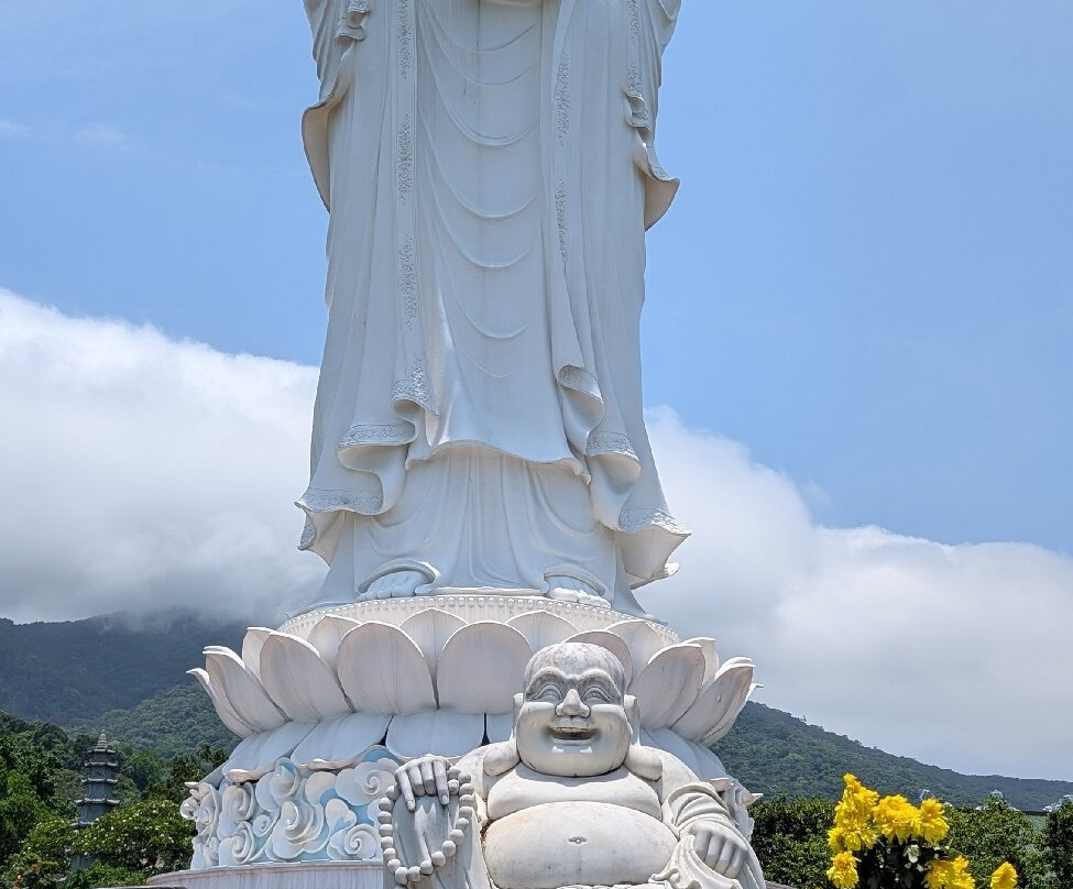 岘港观音像-岘港必去景点