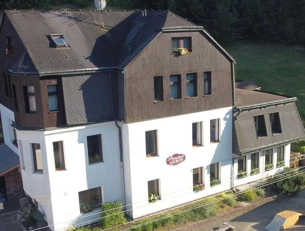 Guest House Akron