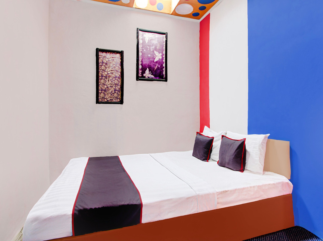 Hotel O Putra Family Homestay Sikunir Syariah