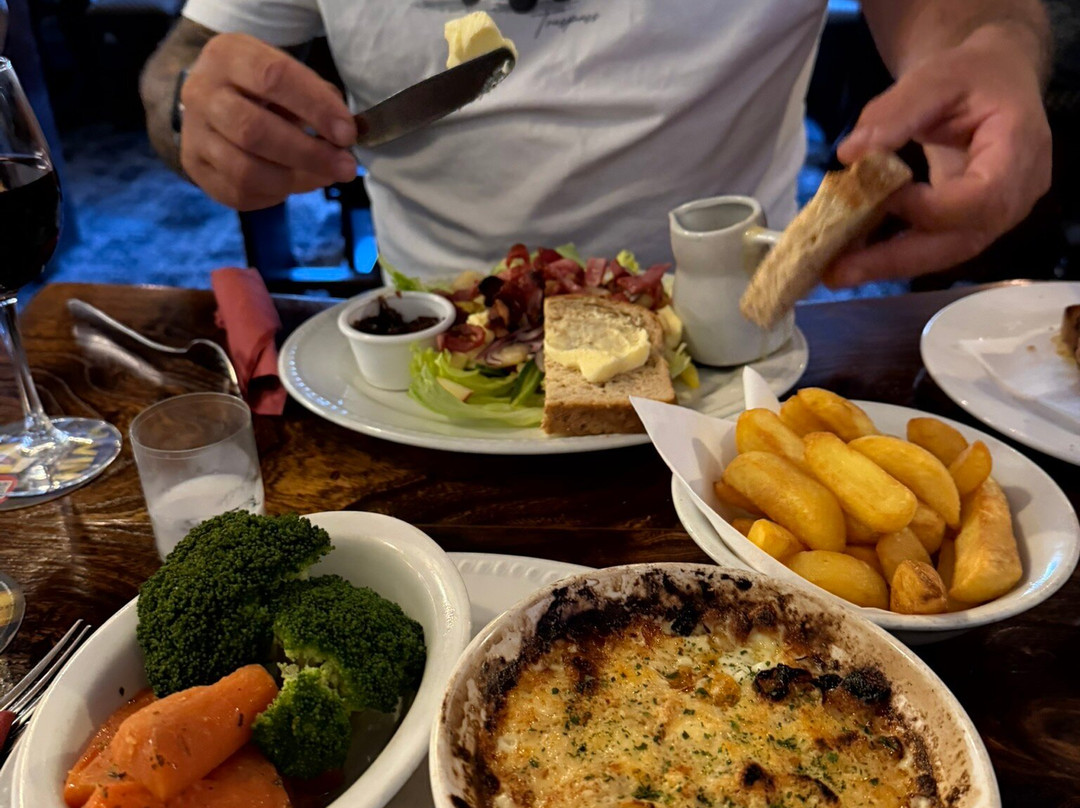 Queens Head Kettlesing主图