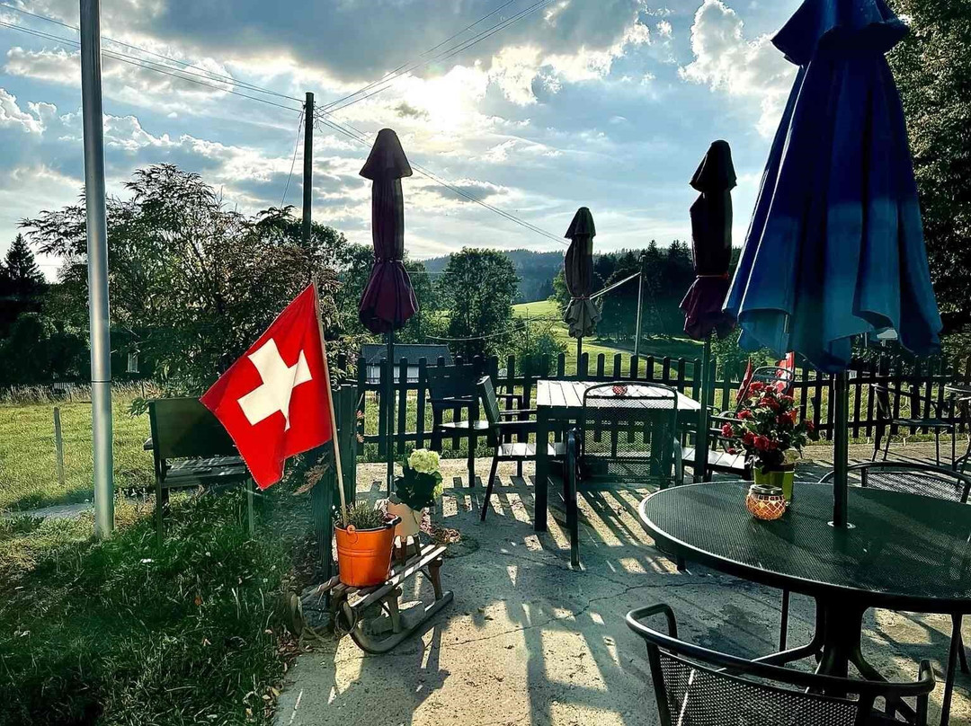 Ville-du-Pont餐馆和美食-Val-de-Travers