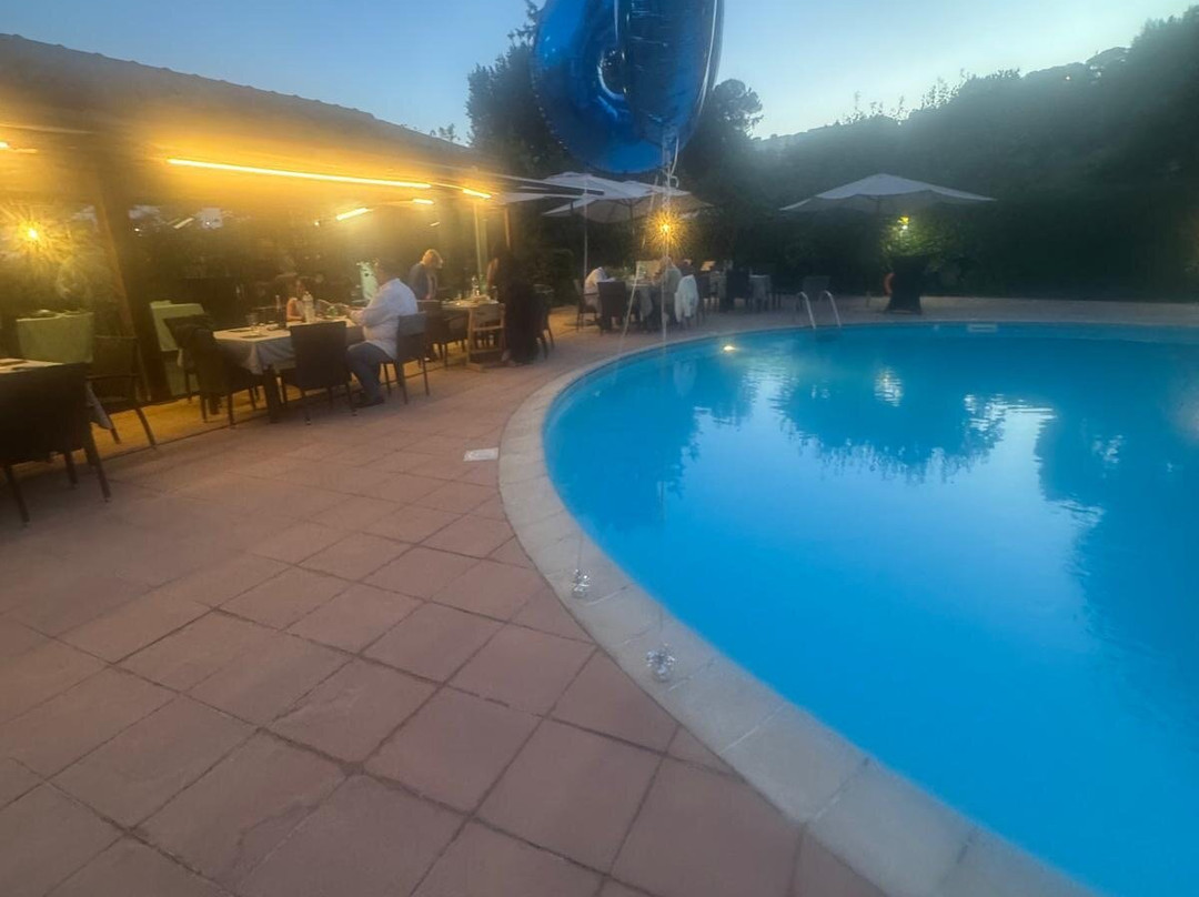 Saroli Club
