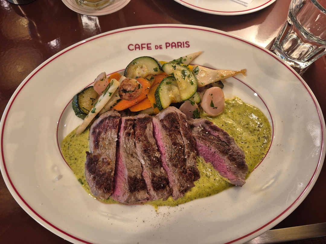 Cafe de Paris