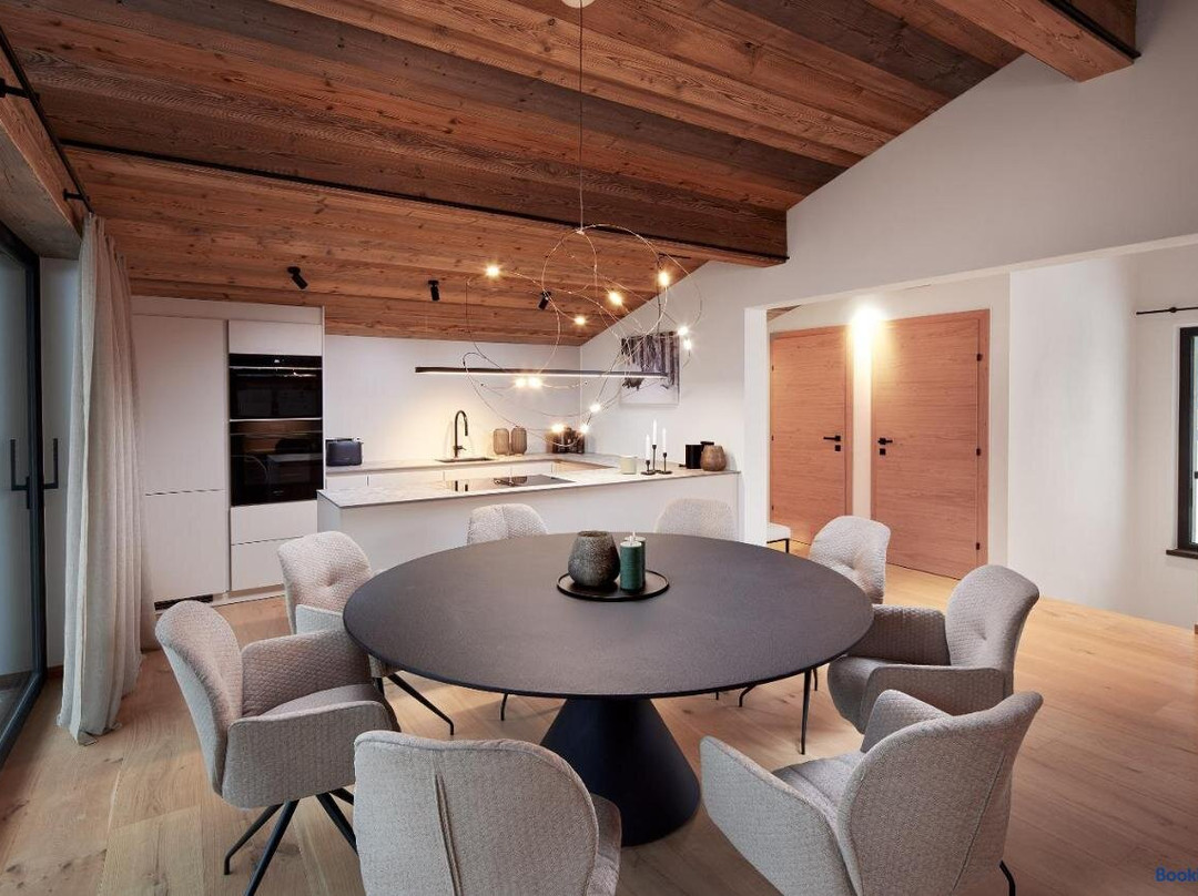 Alpin Residenzen Eichenheim Aurach bei Kitzbuhel by Alpina-Holiday
