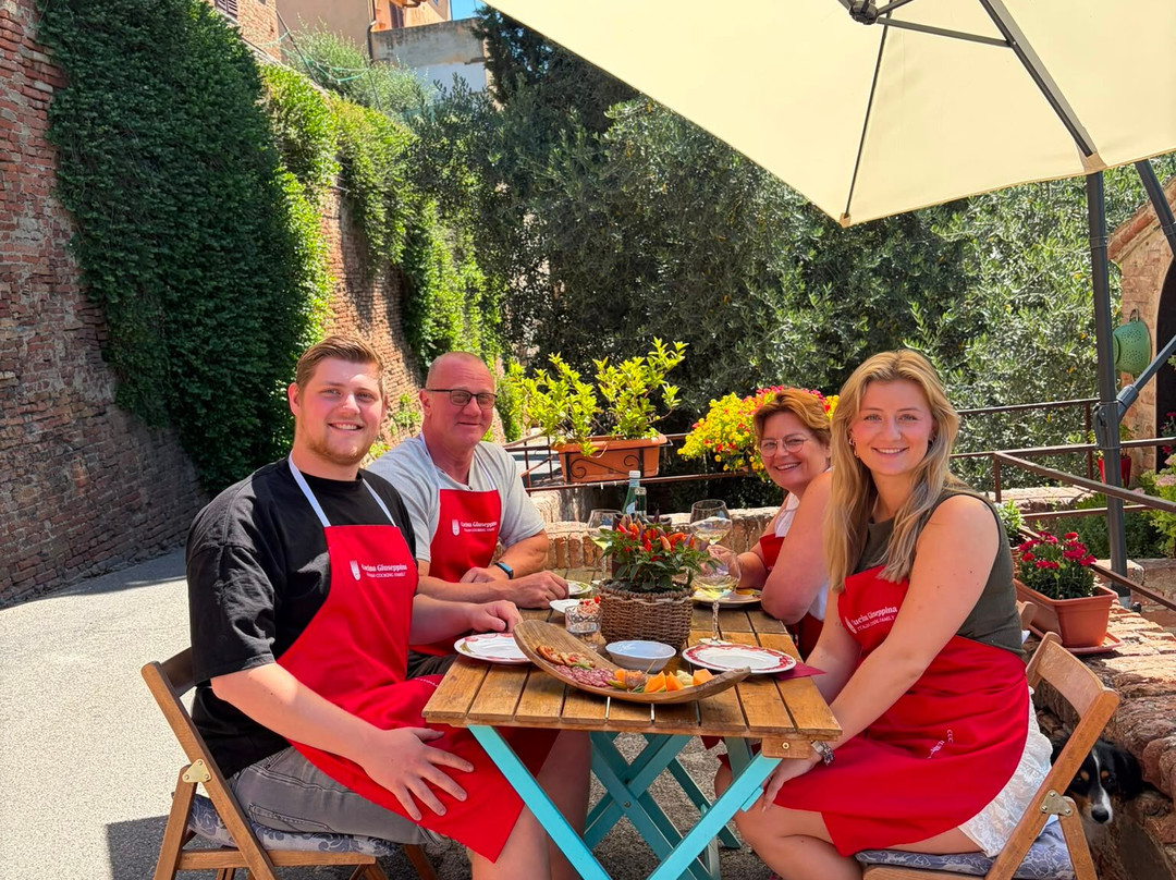 Cucina Giuseppina - Italian Cooking Family-切塔尔多必去景点