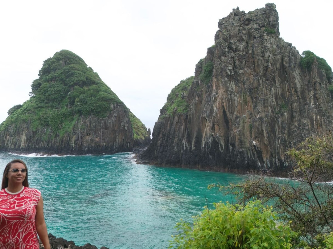 Morro dois Irmãos-费尔南多-迪诺罗尼亚群岛必去景点