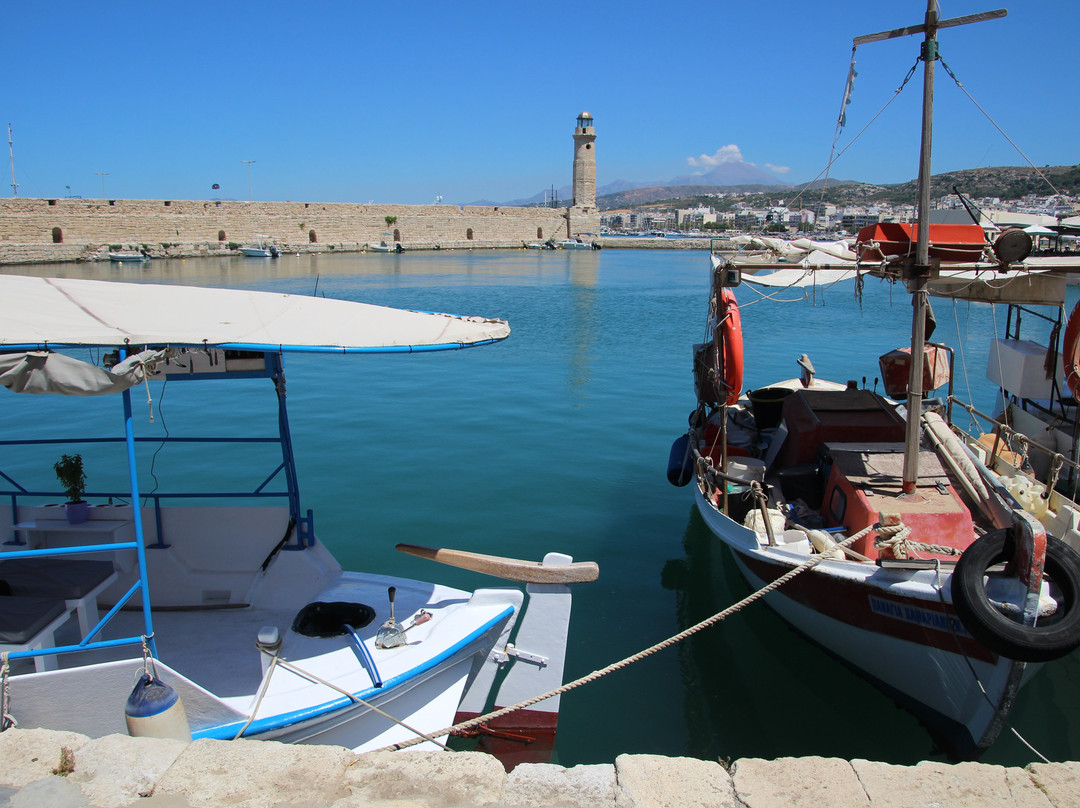 Old Venetian Harbour of Rethymno-雷斯蒙必去景点