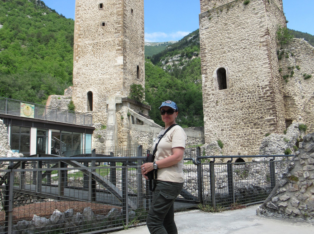 Castello Cantelmo-Caldora-Pacentro必去景点