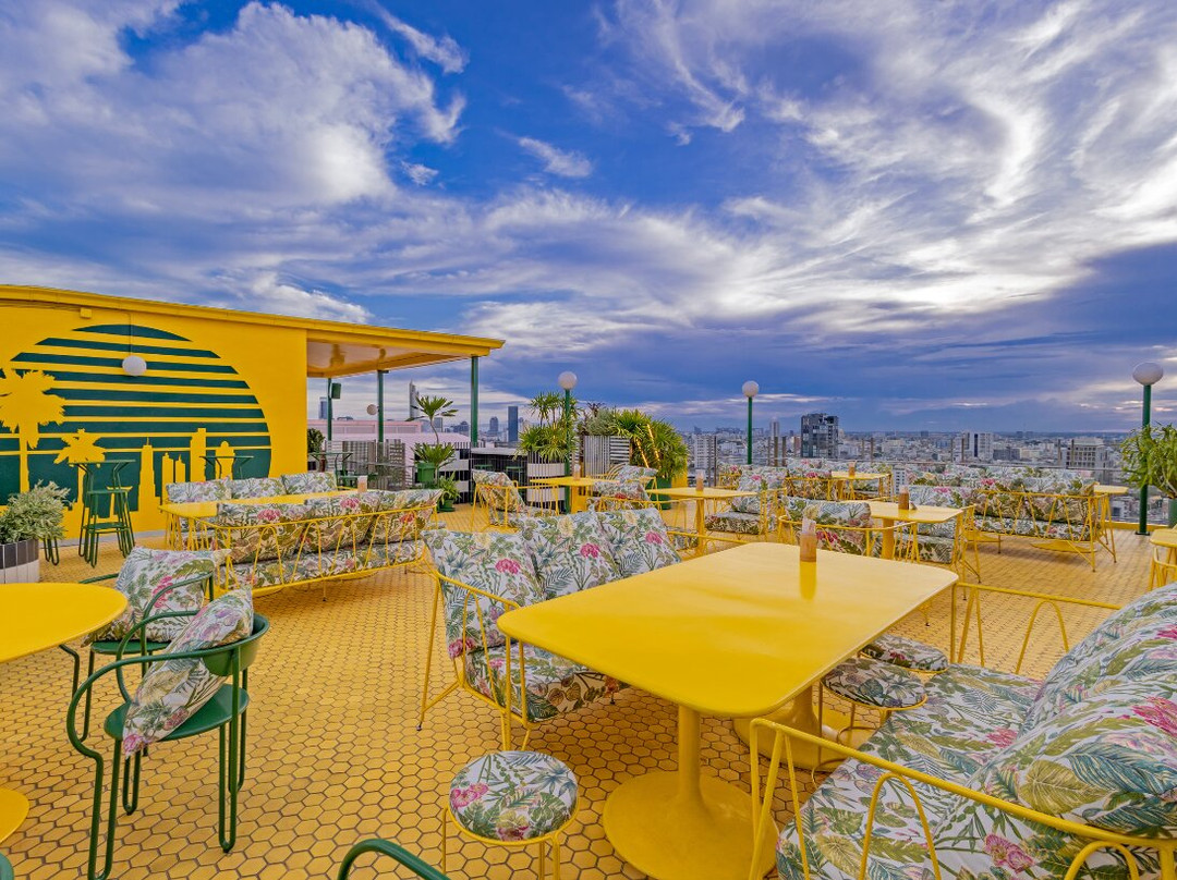 Paradise Lost Bangkok - Rooftop Bar