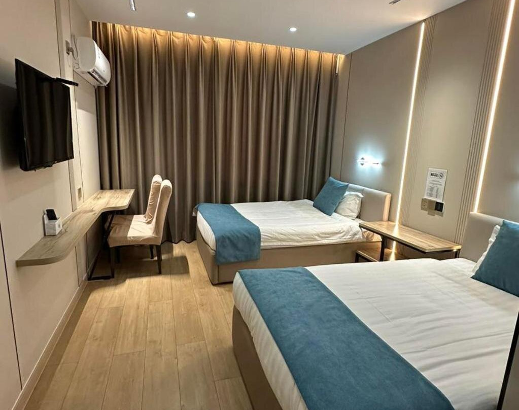 Erkhes Hotel