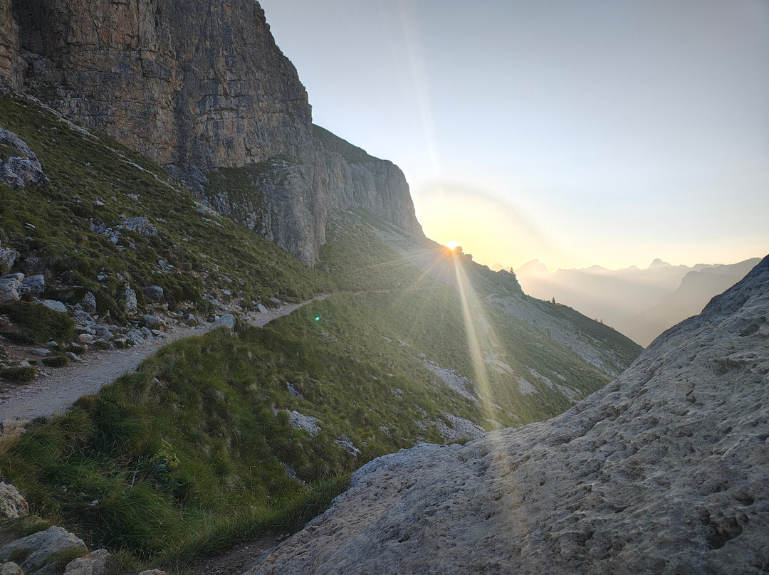 Rifugio Paolina-维戈迪法萨必去景点