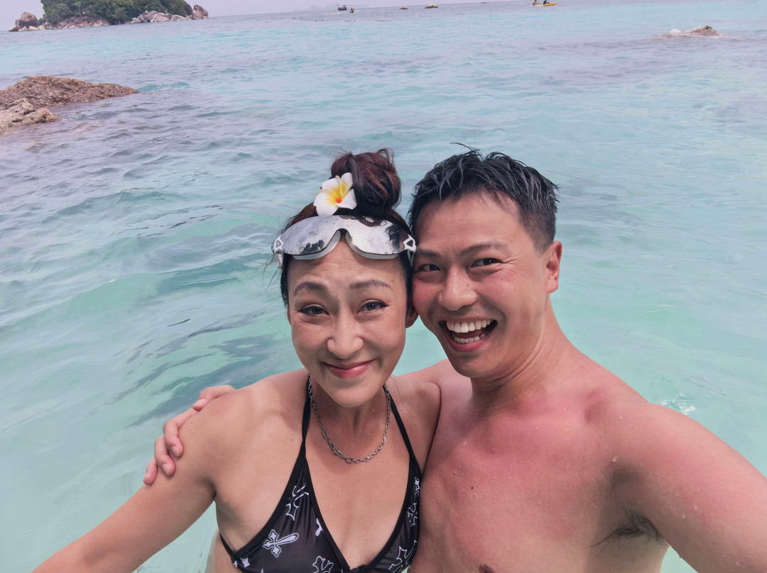 丽贝十月度假村主图
