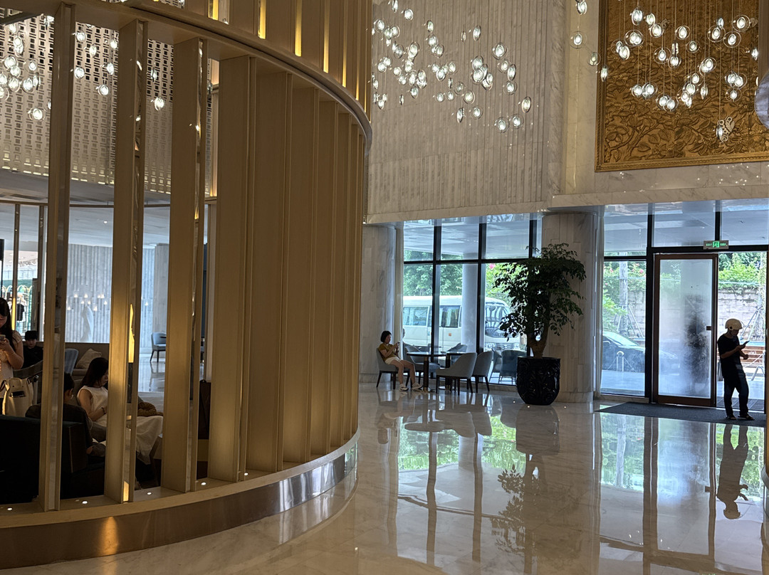 珠海海湾大酒店主图
