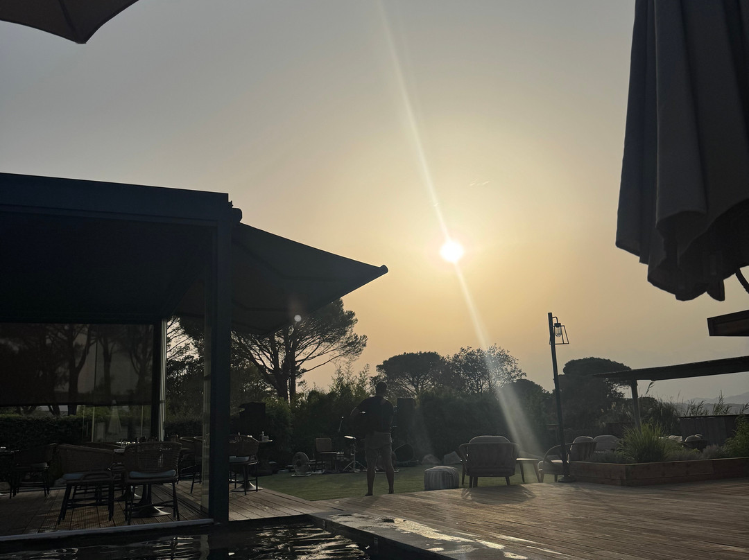 玛丽奥萨餐厅酒店主图