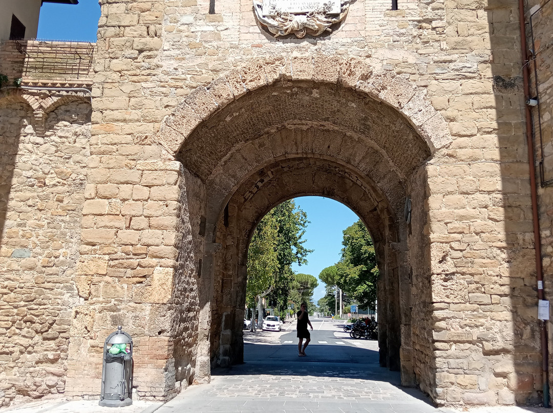 Porta Cannara-Bevagna必去景点
