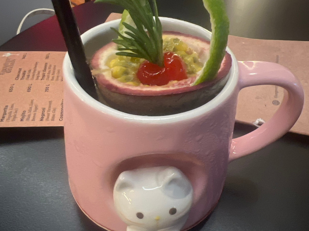 Hangover Cocktail Bar-吉诺卡斯特必去景点