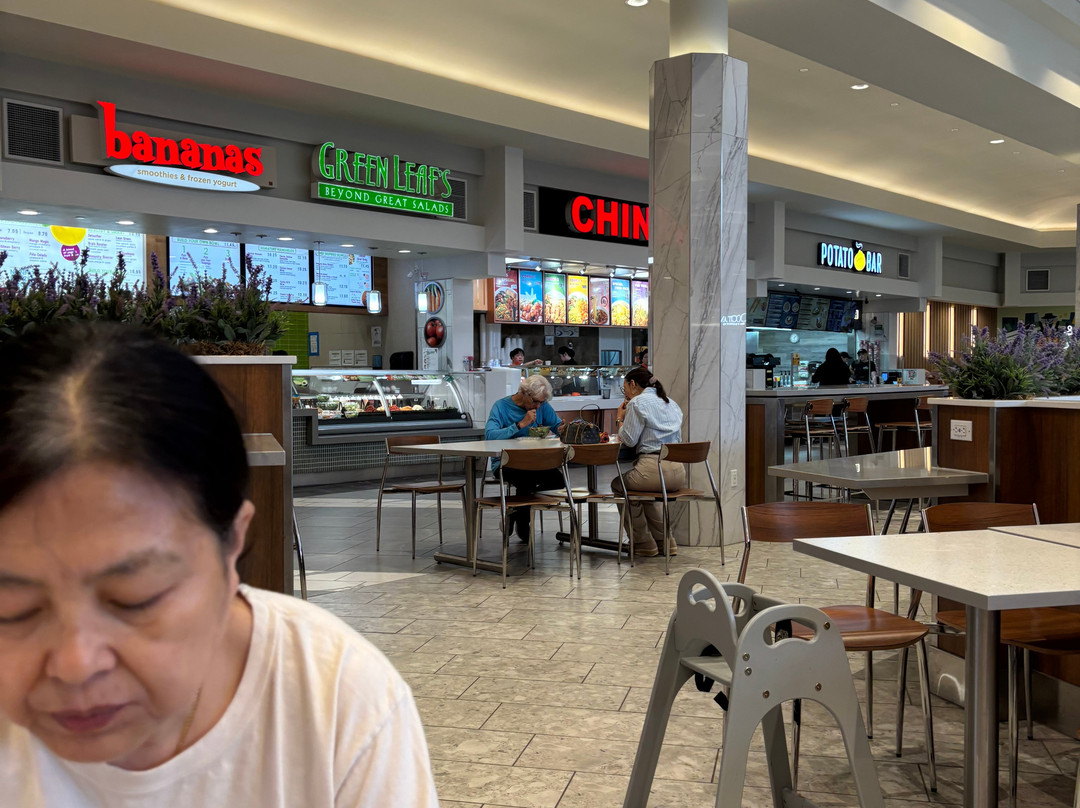 匹兹堡北部/麦卡镇Crossing万枫酒店及套房主图