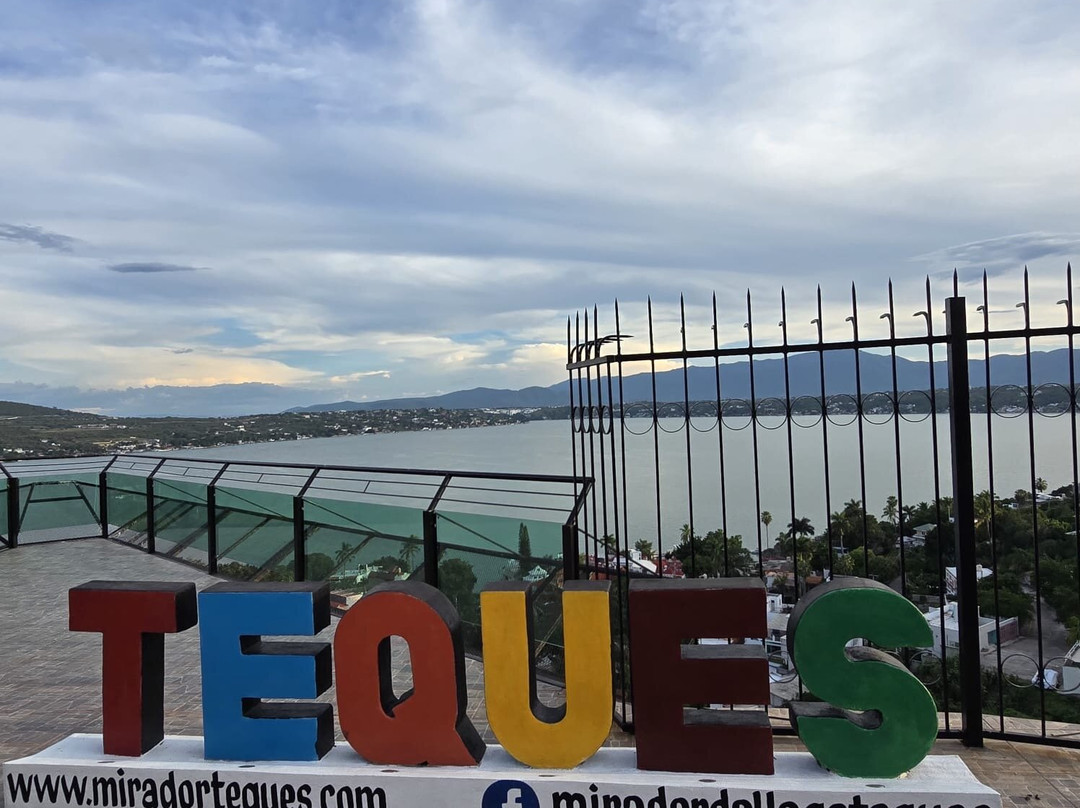 Mirador Del Lago