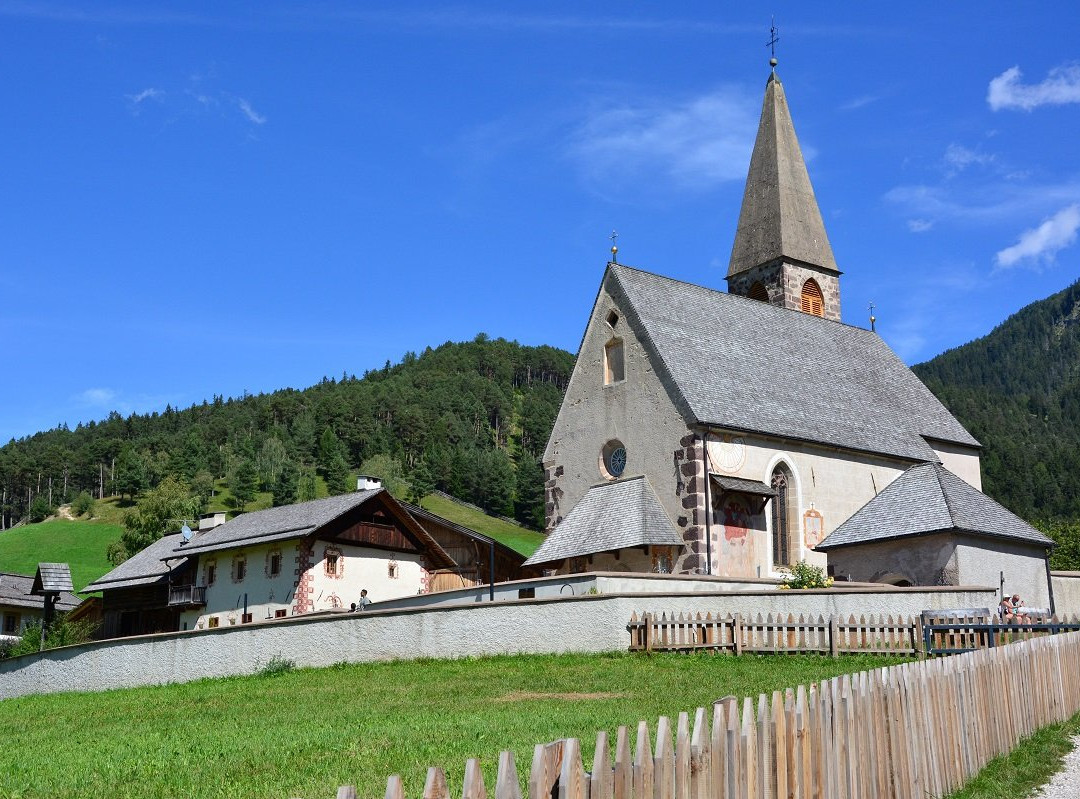 Chiesa di Santa Maddalena-富内斯必去景点