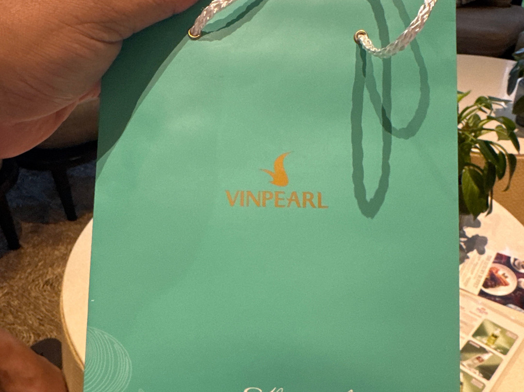 芽庄温佩奢华酒店主图