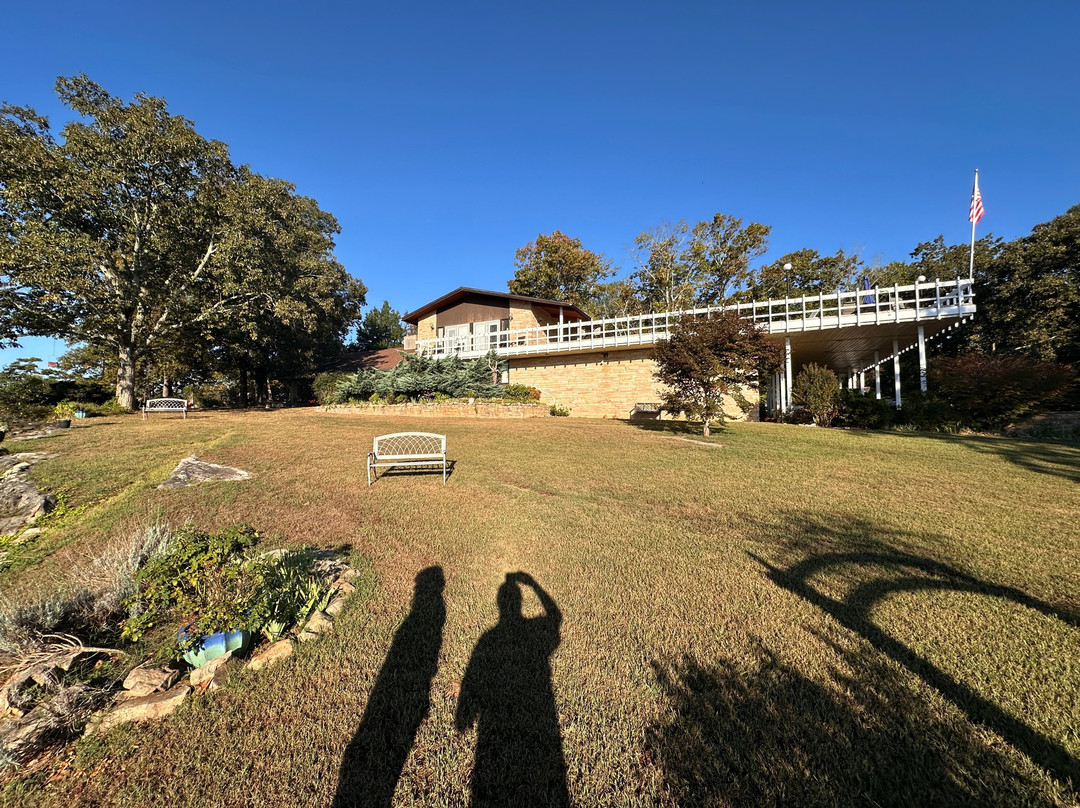 The Secret Bed and Breakfast Lodge主图