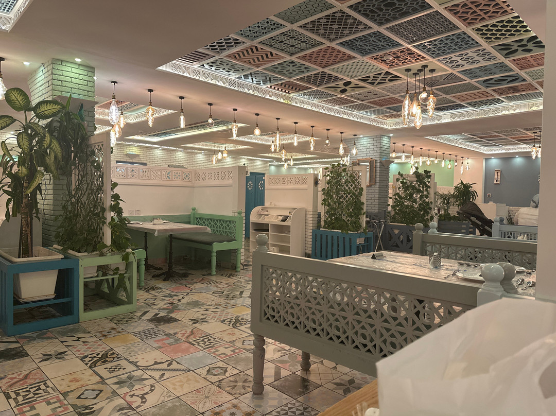 ASMAKNA RESTAURANT