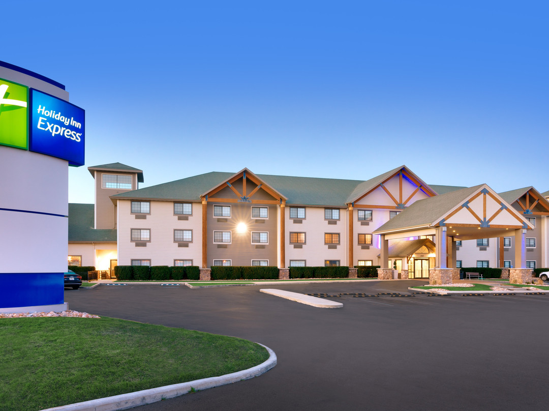 西伯城快捷假日酒店主图