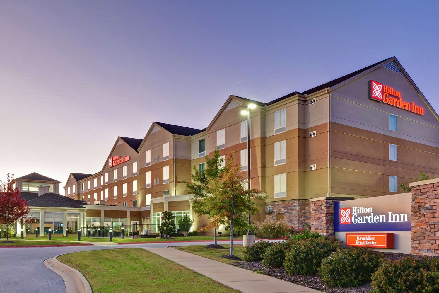Hilton Garden Inn Fayetteville-官方
