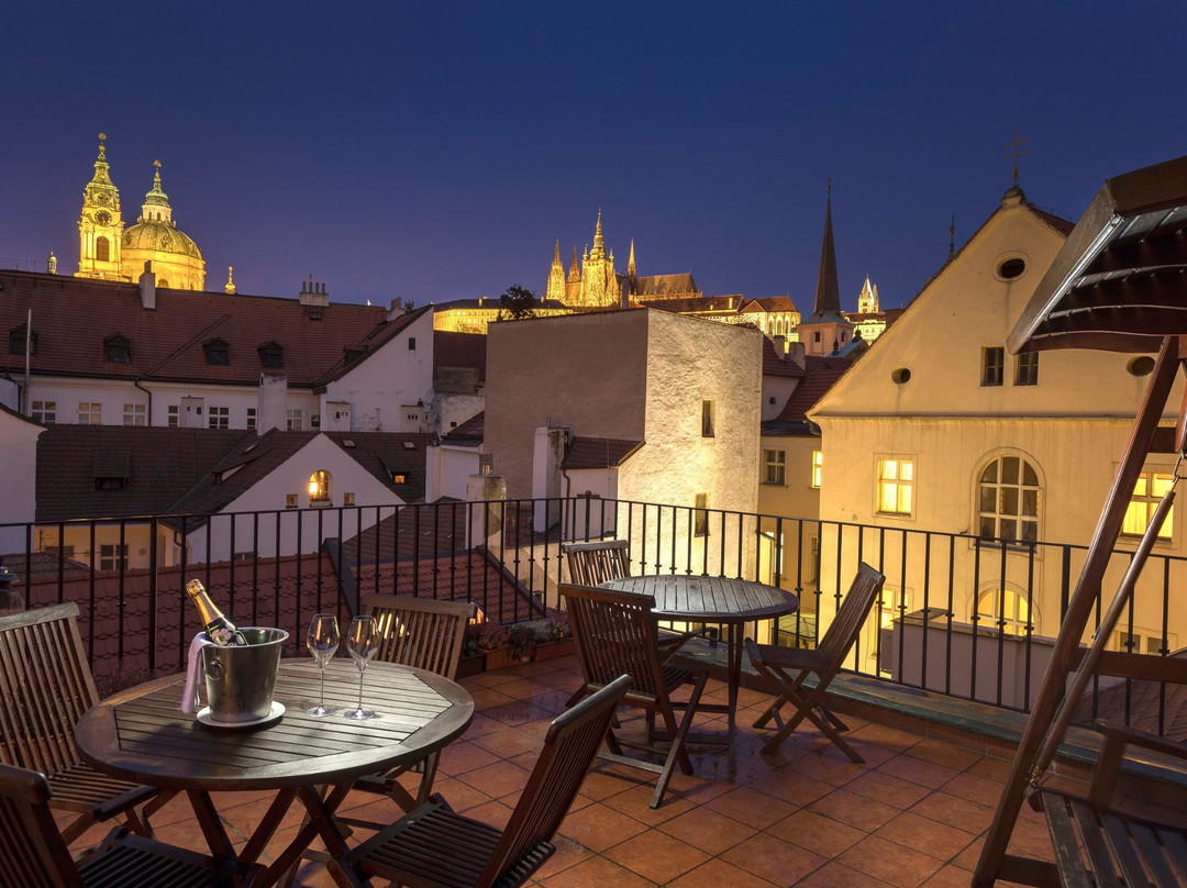 珀德薇姿酒店主图