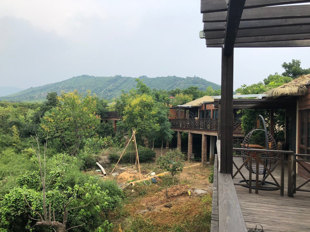 开元芳草地乡村酒店