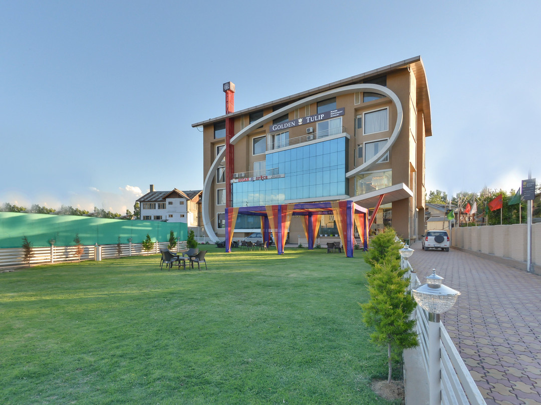 Golden Tulip Kashmir主图