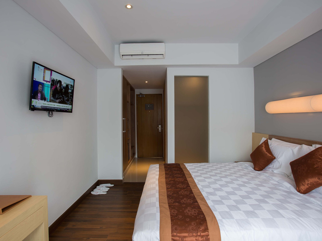 图班酒店住宿-Saris Hotel