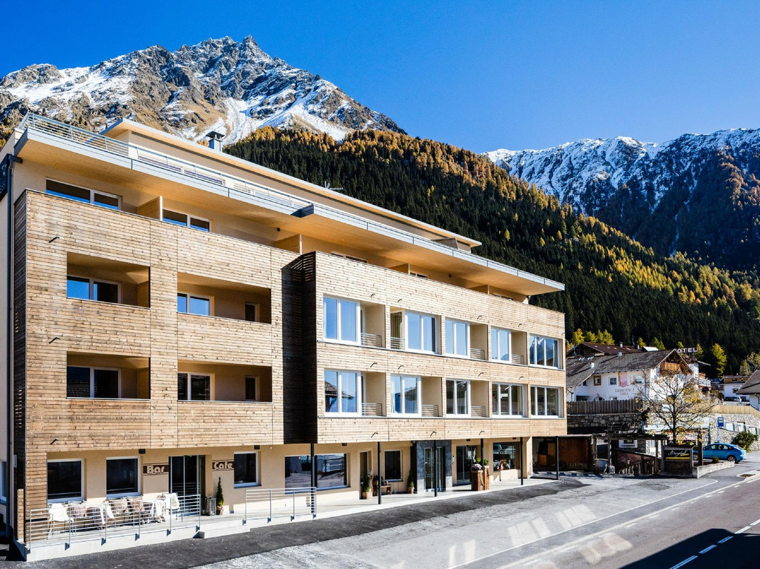 Curon Venosta酒店住宿-Aktiv Hotel Edelweiss