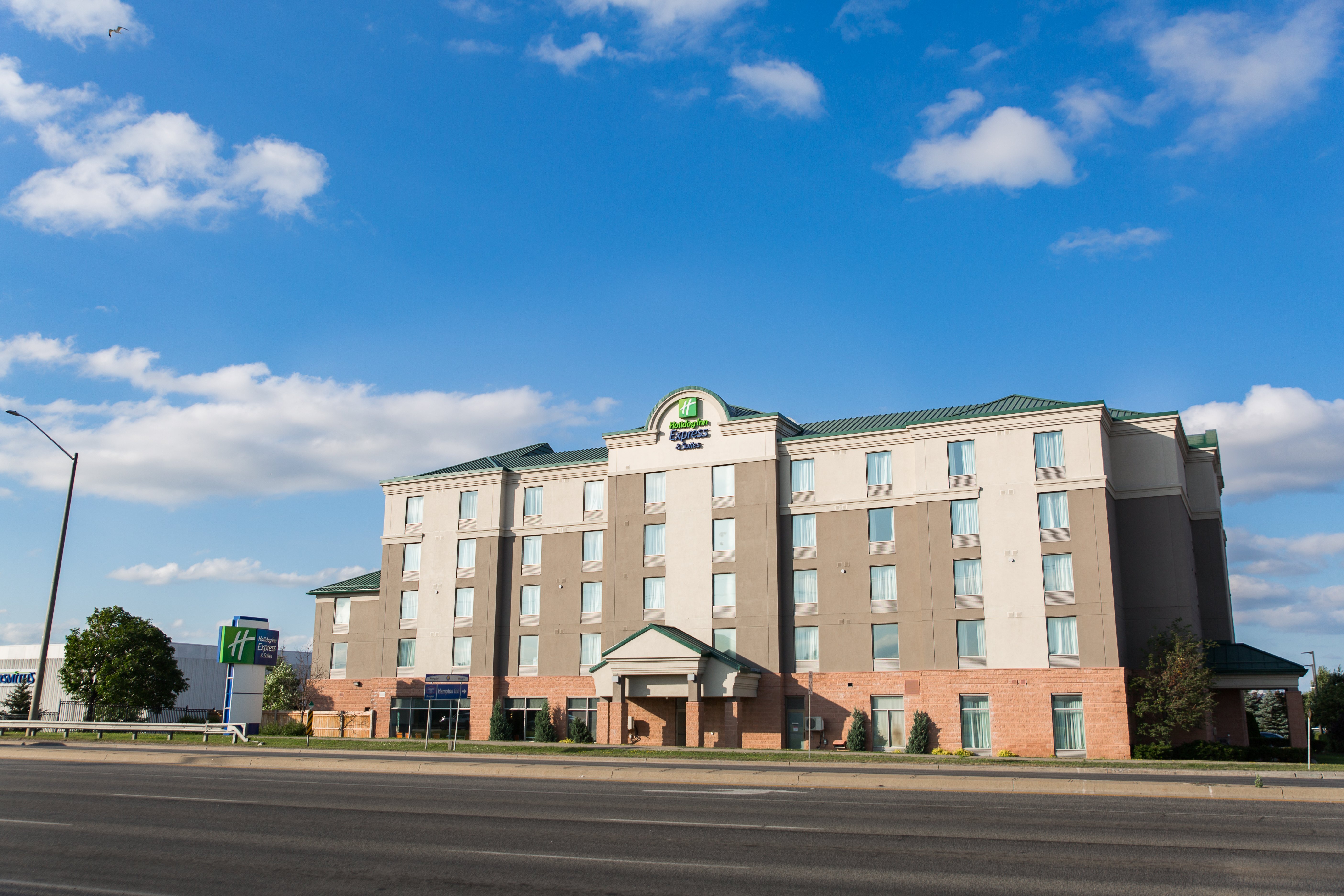 Holiday Inn Express & Suites Brampton By IHG-官方
