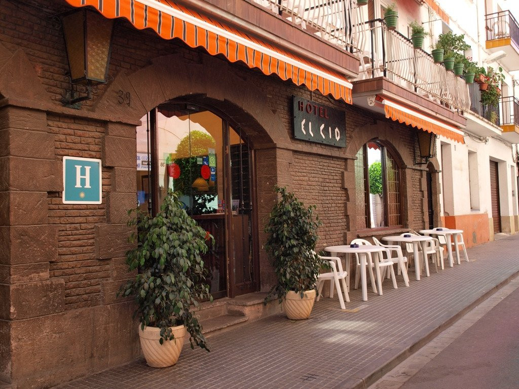 锡切斯酒店住宿-熙德酒店