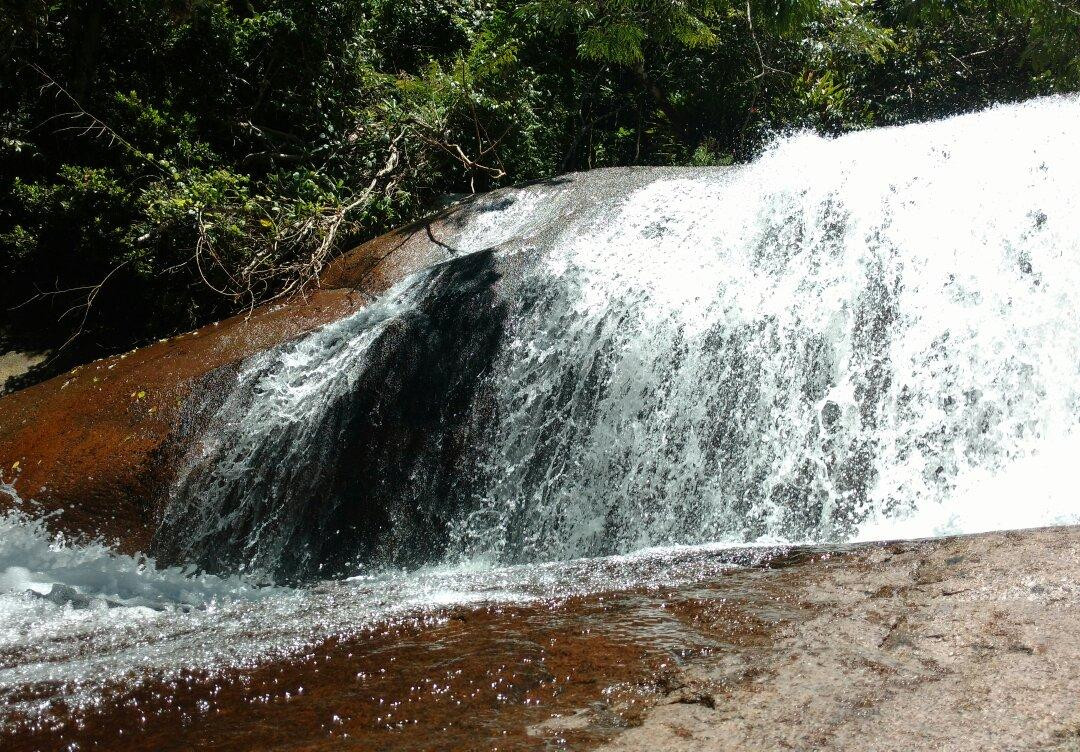 Lage Waterfall景点图片