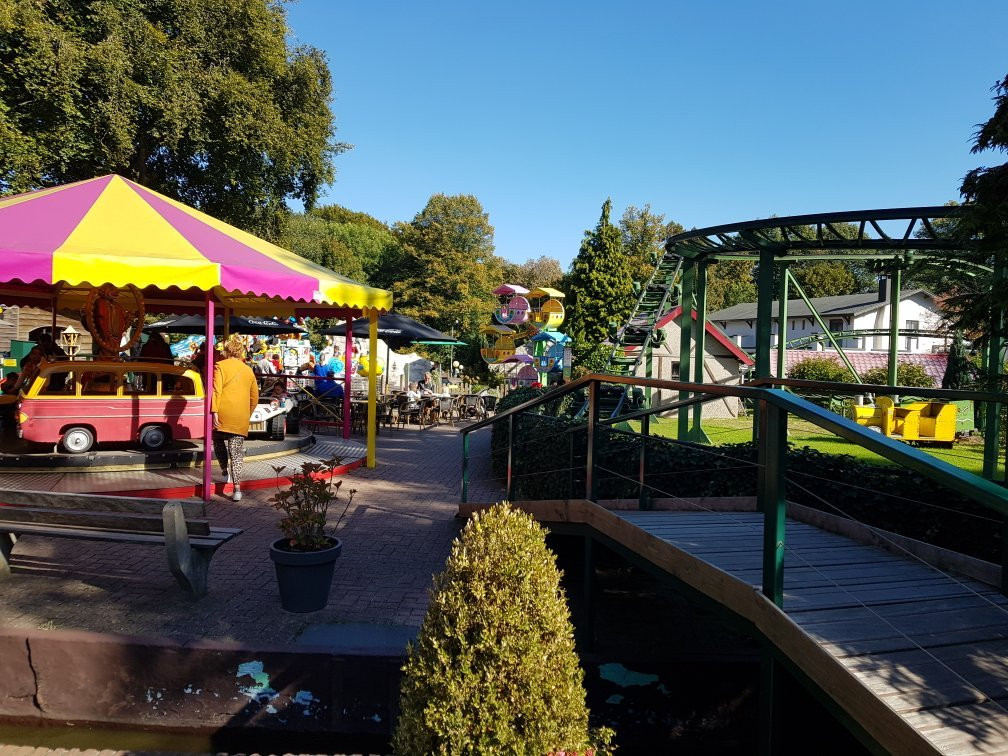 Amusementspark Tivoli-Berg en Dal必去景点