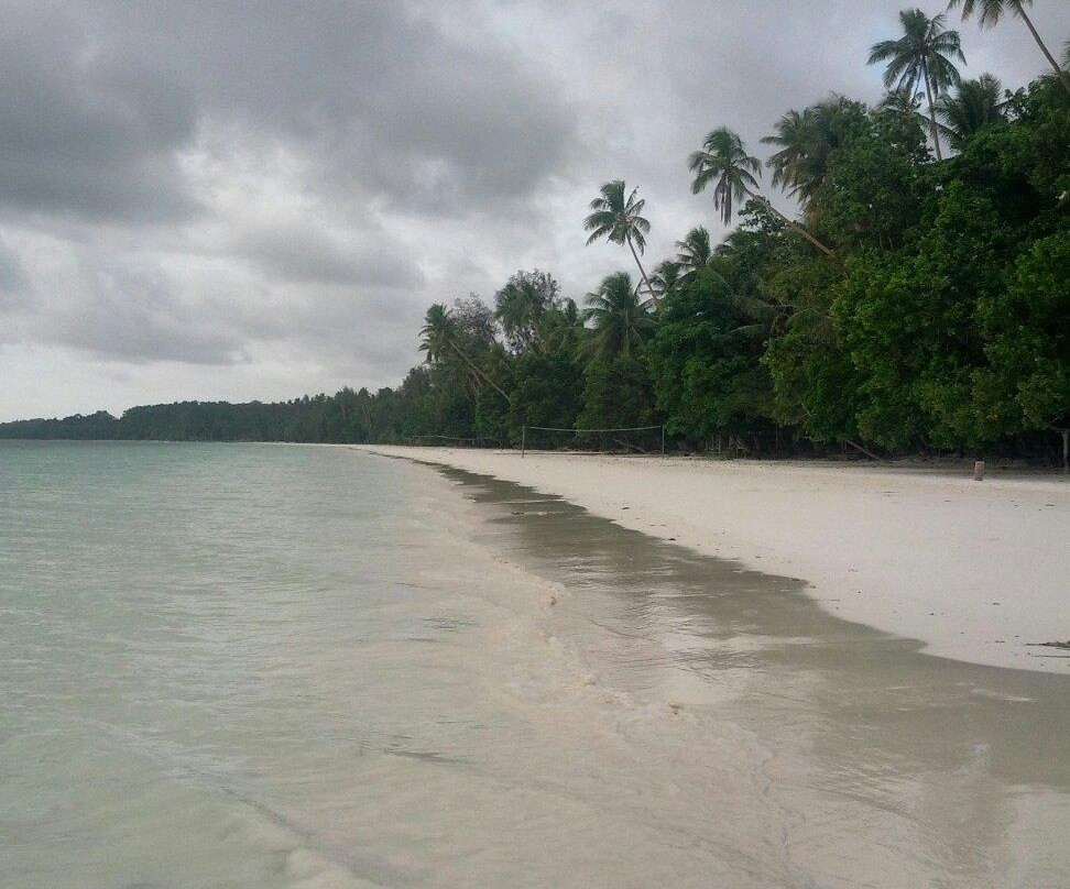 Ngur Sarnadan Beach景点图片