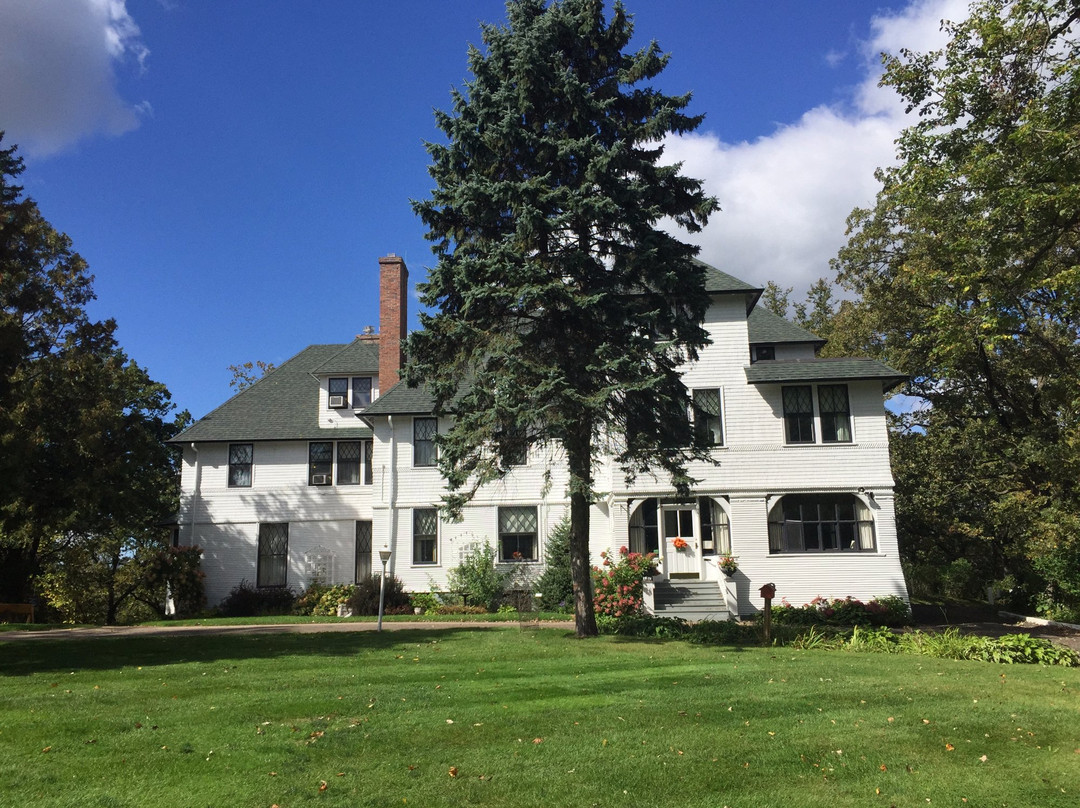 Pierz旅游景点-Linden Hill