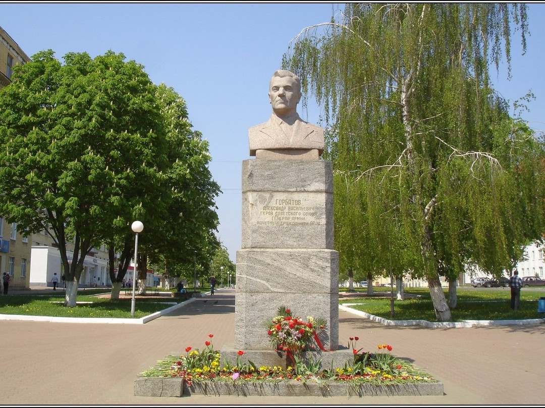 Monument to General A.V. Gorbatov-Oryol必去景点