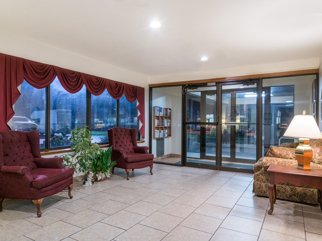 AmeriVu Inn & Suites - Shawano