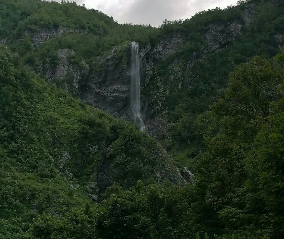 Polikarya Waterfall-Esto-Sadok必去景点